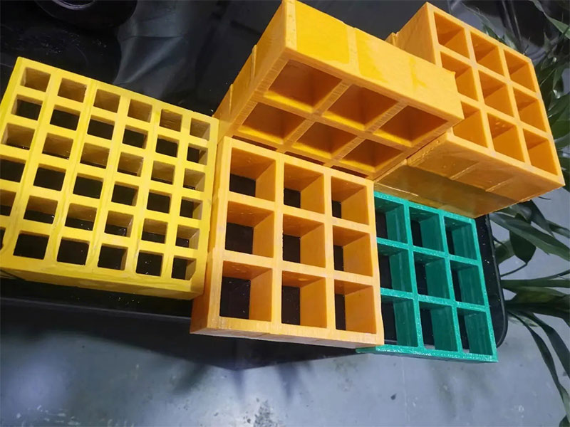 河?xùn)|區(qū)玻璃鋼格柵樹篦子